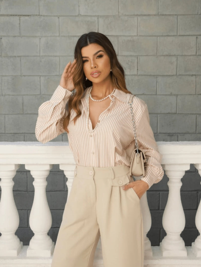 Camisa Manga Longa Feminina Listrada com Botões Solta em Tecido Crepe Premium sem Bolso Tendencia Casual Elegânte