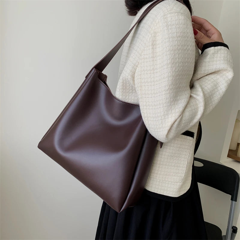 Bolsa de Couro Sintético feminina - Mariana